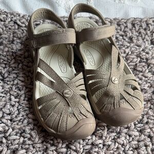 KEEN women’s Sandals - size 7.5 gently used (color-brindle/shitake)